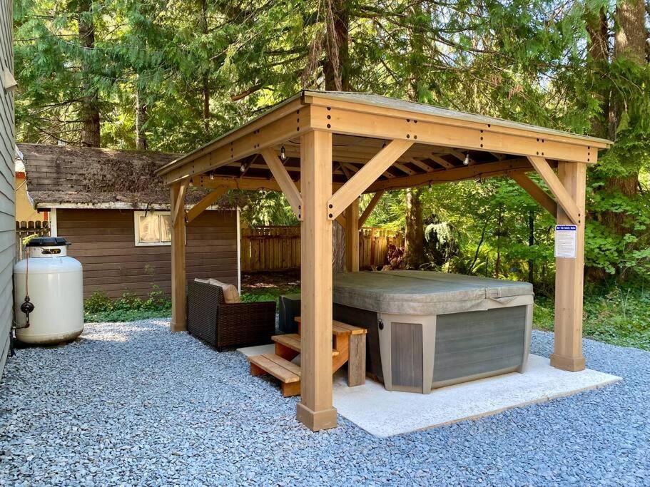New Modern Cabin! 5Mi To Mt Rainier National Park! Hot Tub & Wifi Ashford Exteriér fotografie